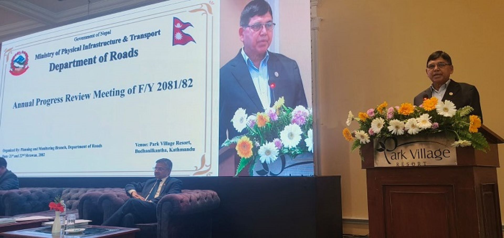 बजेट तथा कार्यक्रम अघि बढाउन कर्मचारीहरुलाई मन्त्री दाहालको निर्देशन